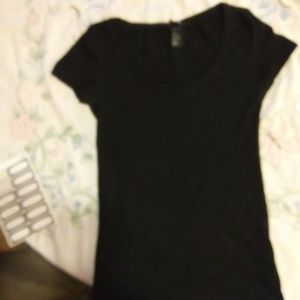 Jr's XS Crop Sleeve Black T.